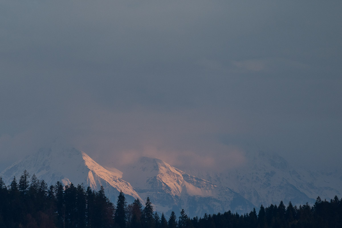 und im Rücken aufgepasst
